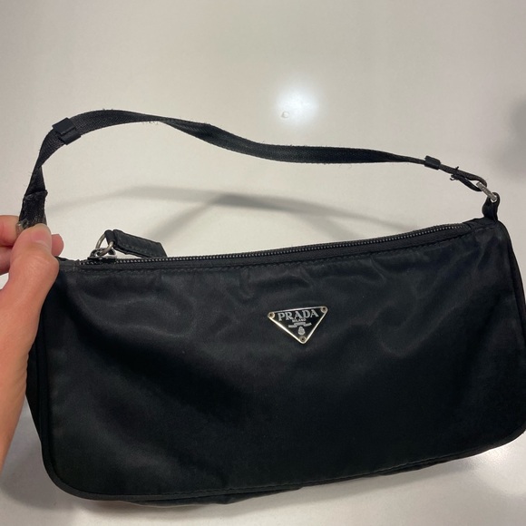 Vintage Prada - Picture 4 of 7